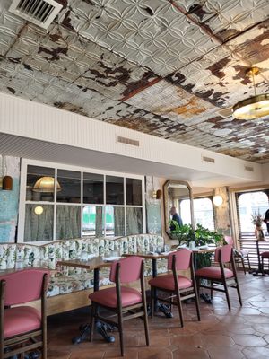Morgans Restaurant by null