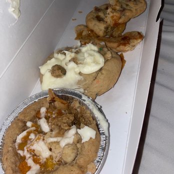 Crumbl - Waugh Chapel - Bakeries Near Me - Gambrills, Maryland Crumbl - Waugh Chapel - Bakeries Near Me - Gambrills, Maryland