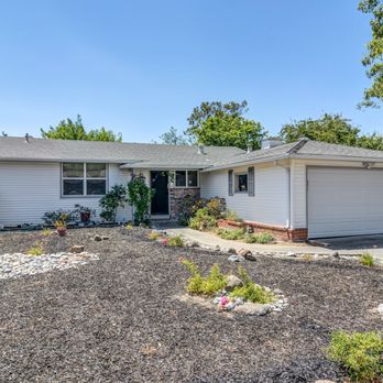 Bethany Selland Realtor - Jerilynn Drive Asking $439,000 Sold $450,000 - Real Estate Agents Near Me Bethany Selland Realtor - Jerilynn Drive Asking $439,000 Sold $450,000 - Real Estate Agents Near Me