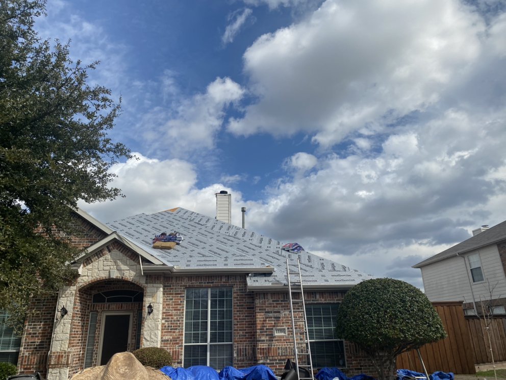 Slide of JG Roofing & Construction