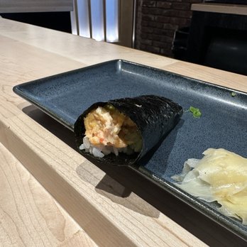 Bondi Sushi - Omg the spicy crab roll filling is torched and hot so yummerz - Sushi Bars Near Me - Brooklyn, New York