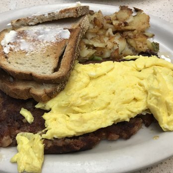 Atlantis Diner - Corned beef and eggs, with home fries and rye bread - Diners Near Me - West Islip, New York