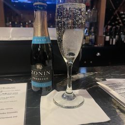 Yummy prosecco! Yummy prosecco!