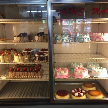 Generoso Bakery - Birthday cakes for pick up. - Bakeries Near Me - Brooklyn, New York