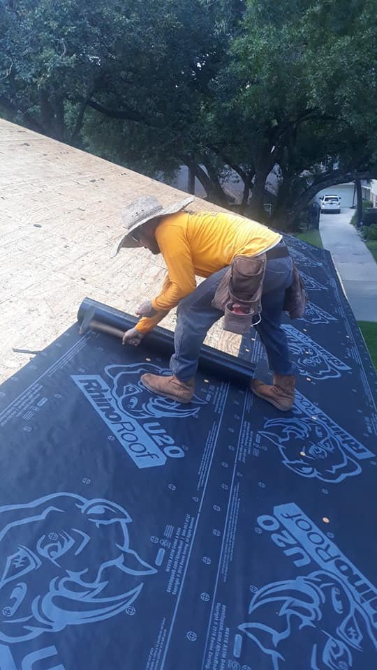 Slide of Argueta's Roofing Specialist