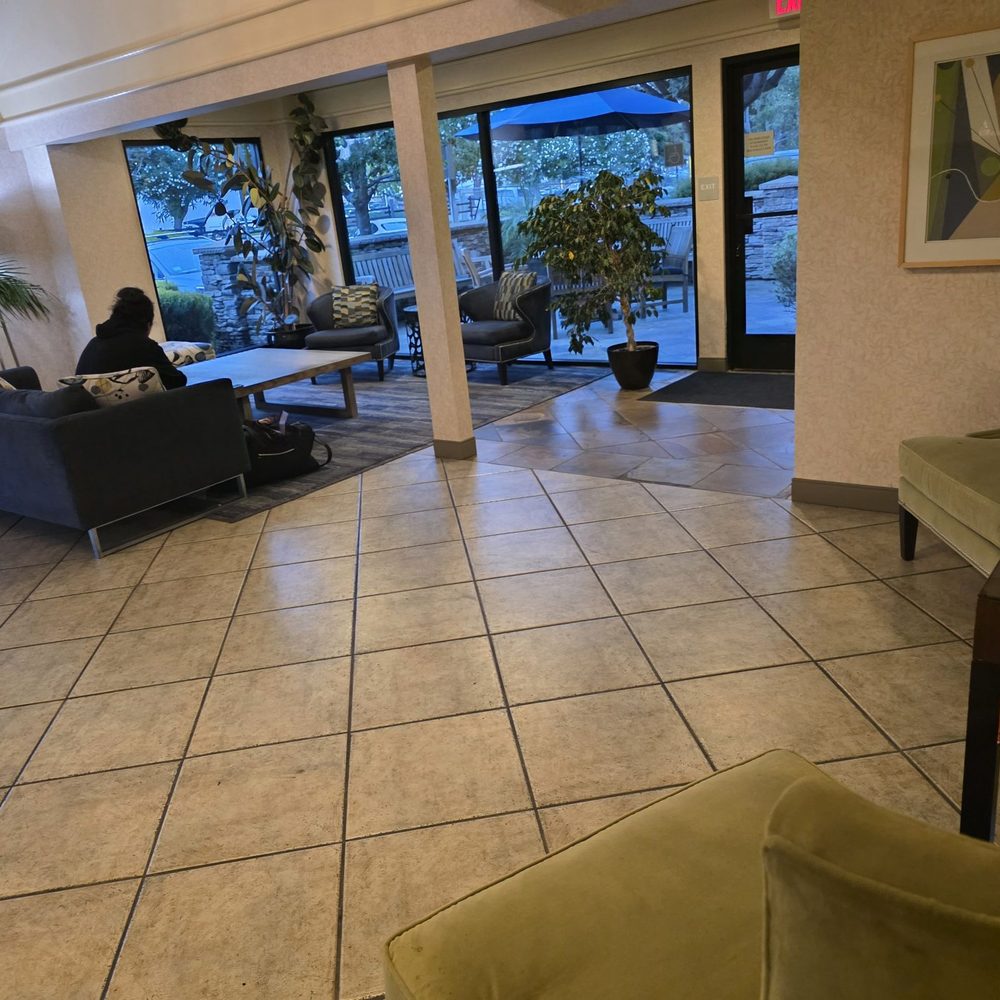 Maple Tree Inn - Lobby - Hotels Near Me - Sunnyvale, California Maple Tree Inn - Lobby - Hotels Near Me - Sunnyvale, California