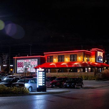 Whitby Entertainment Centrum - Sports Bars Near Me - Whitby, Ontario