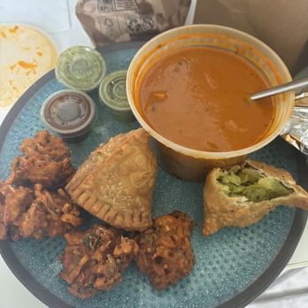 Little Delhi - Butter Chicken, pakora, Samosa - Indian Near Me - San Francisco, California Little Delhi - Butter Chicken, pakora, Samosa - Indian Near Me - San Francisco, California