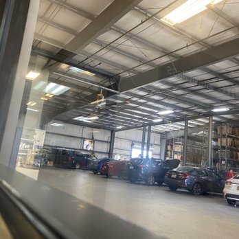 Safelite AutoGlass - Work area - Auto Glass Services Near Me - Baton Rouge, Louisiana Safelite AutoGlass - Work area - Auto Glass Services Near Me - Baton Rouge, Louisiana