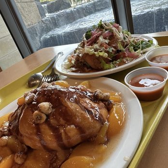 Mitsitam Cafe - Sweet and savory. Fry bread for the Win - American Near Me - Washington, DC, District of Columbia