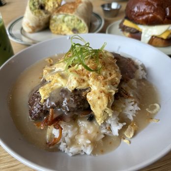 Mémoire Cà Phê - The Bowl with Beef Sausage and scrambled egg - Vietnamese Near Me - Portland, Oregon