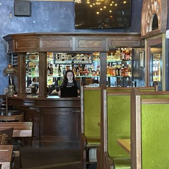 McMenamins Elks Temple - Small bar off Pub Bar - Brewpubs Near Me - Tacoma, Washington McMenamins Elks Temple - Small bar off Pub Bar - Brewpubs Near Me - Tacoma, Washington