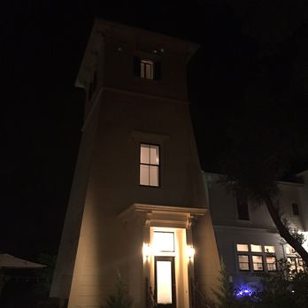 Park Winters - Tower Suite - Bed & Breakfast Near Me - Winters, California Park Winters - Tower Suite - Bed & Breakfast Near Me - Winters, California