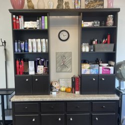 Tiffany’s Tresses - Retail shelves