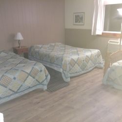 Riverside Inn - Room 12 - very clean