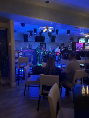 Babaloo Lounge by null