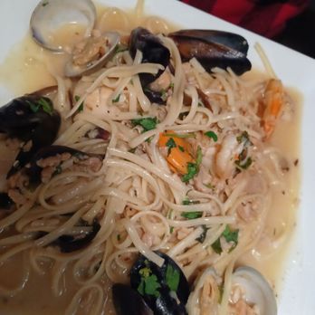 Jack's Brick Oven Pizzeria - Seafood combo - Italian Near Me - Norwich, Connecticut