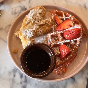 Brunch at Peony - Kids chicken and waffle - Breakfast & Brunch Near Me - Suwanee, Georgia Brunch at Peony - Kids chicken and waffle - Breakfast & Brunch Near Me - Suwanee, Georgia