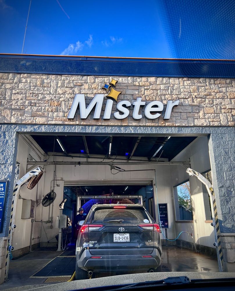 MISTER CAR WASH Updated September 2024 63 Photos & 124 Reviews 3522 Washington Ave