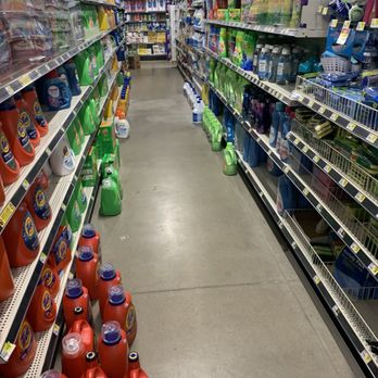 Dollar General - the aisle of a grocery store - Grocery Near Me - Columbus, Ohio Dollar General - the aisle of a grocery store - Grocery Near Me - Columbus, Ohio