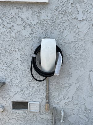 Micky’s Electrical Service Logo