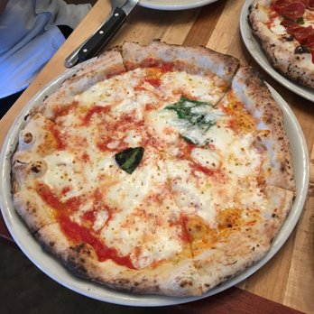 Cane Rosso - Margherita - Wine Bars Near Me - Carrollton, Texas
