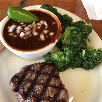 Tolbert's - 6-Ounce Sirloin, chili and Broccoli - American Near Me - Grapevine, Texas