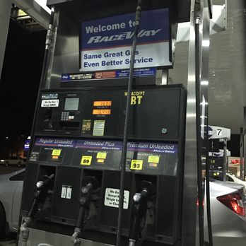 RaceWay - Greenville - gas pumps at a gas station - Gas Stations Near Me - Greenville, South Carolina RaceWay - Greenville - gas pumps at a gas station - Gas Stations Near Me - Greenville, South Carolina