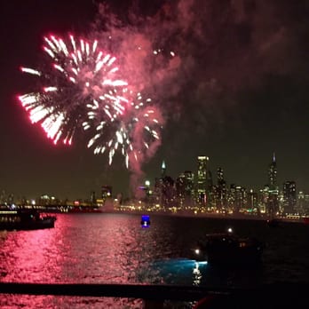 Shoreline Sightseeing - Fireworks over the skyline! - Architectural Tours Near Me - Chicago, Illinois Shoreline Sightseeing - Fireworks over the skyline! - Architectural Tours Near Me - Chicago, Illinois