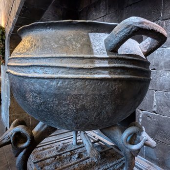 Universal Orlando Resort - Inside Leaky Cauldron at Universal Studios Florida. *The* Leaky Cauldron (I think). - Amusement Parks Near Me - Orlando, Florida Universal Orlando Resort - Inside Leaky Cauldron at Universal Studios Florida. *The* Leaky Cauldron (I think). - Amusement Parks Near Me - Orlando, Florida
