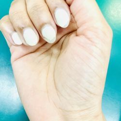 Paris Nails & Spa - Using very low quality products will never go there again.. they are very expensive and it doesn't work good.