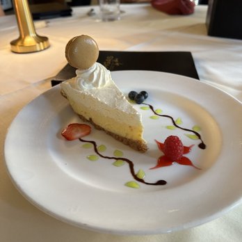 Vargas Cut & Catch - Key lime pie was amazing! - Steakhouses Near Me - Galveston, Texas