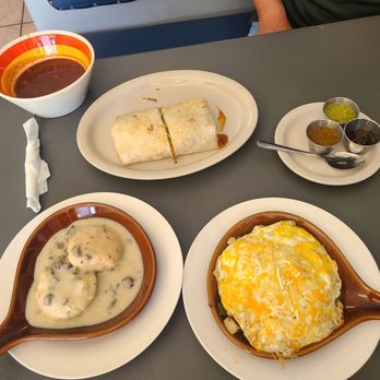 Charly’s Kitchen Express - Breakfast & Brunch Near Me - Victorville, California
