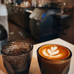 Cortado side of sparkling