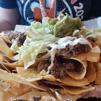 Lone Star Taco - Nachos with ground beef - Tex-Mex Near Me - Houston, Texas Lone Star Taco - Nachos with ground beef - Tex-Mex Near Me - Houston, Texas