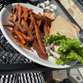 Kitchen Eighty-Eight - Chicken Sammy wrapped in lettuce - Food Trucks Near Me