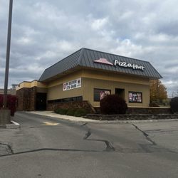 Pizza Hut - Pizza Hut