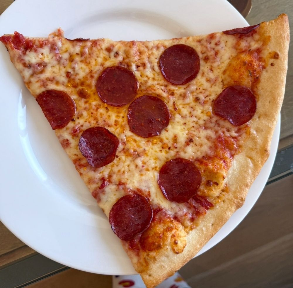 Lp Pizzeria Logo