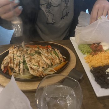 Casa Oaxaca - Chicken Fajitas - Mexican Near Me - Bethesda, Maryland