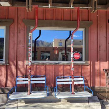 Zax Restaurant - Pizza Near Me - Moab, Utah