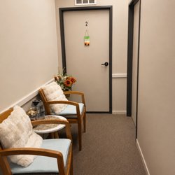 IThai Massage & Spa - A cozy and relaxing waiting area at IThai Massage and Spa in Carlsbad, CA.