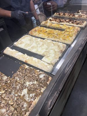 Pizza By Ruffin by null