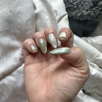 The Cat Nails & Spa - Nail Salons Near Me - Seattle, Washington
