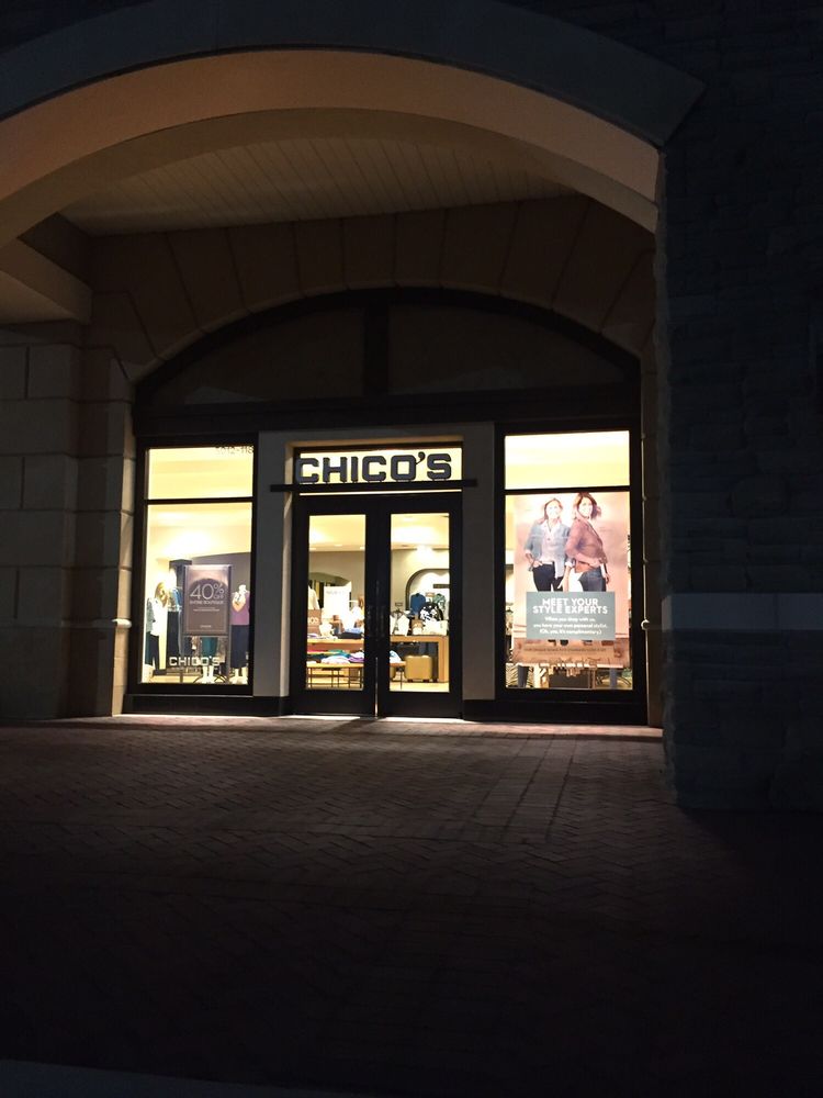 Chico's Logo