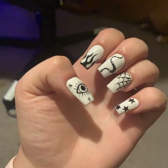 Lotus Nail Salon - Spooky season fill - Nail Salons Near Me - Hummelstown, Pennsylvania
