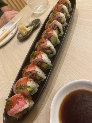 Kuromon Sushi by null