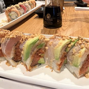 L.A Sushi - We ordered so many rolls. I forgot what this was but it was one of the best - Sushi Bars Near Me - Suwanee, Georgia
