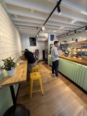 Sift Cakes and Cookies by null