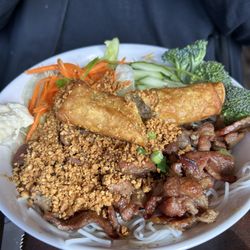 It's Pho U - Viet salad