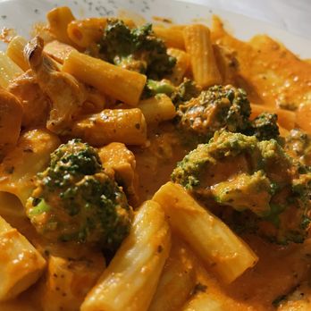 Frank's Restaurant - Rigatoni a la vodka - Italian Near Me - Maine, New York Frank's Restaurant - Rigatoni a la vodka - Italian Near Me - Maine, New York